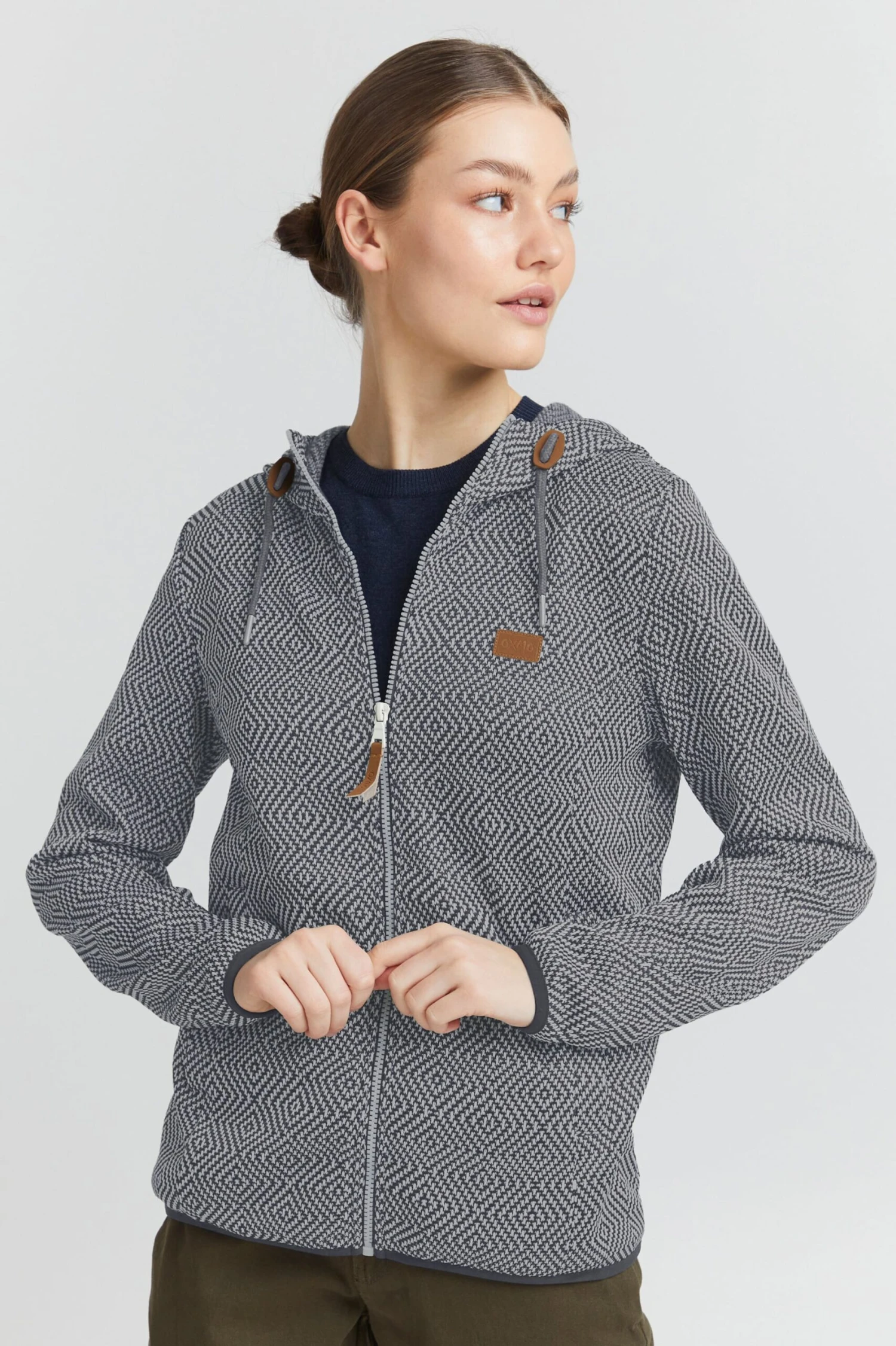 OXMO Outdoor Jassen Fleece Jas Pebbles Dames Grijs 2 OXMO Outdoor Jassen Fleece Jas Pebbles Dames Grijs - Afbeelding 2