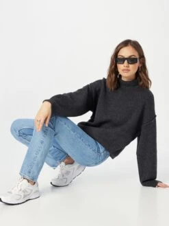 WEEKDAY Basic Truien Trui Norah Dames Donkergrijs 9 WEEKDAY Basic Truien Trui Norah Dames Donkergrijs -kledingwinkel a9bf15067528e2b4b674dfd4a9798a9c