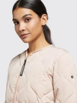 Khujo Tussenjassen Tussenjas Alma Dames Lichtroze -kledingwinkel b18e4fe996a16cd28ed63643c48ddcbf