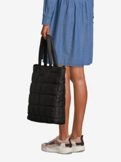 ARKK Copenhagen Shoppers Shopper Dames Zwart -kledingwinkel c2f647b0b7364fe0b32cd51ffda2eb9e