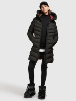 Khujo Korte Mantels Wintermantel Tuhani Dames Zwart -kledingwinkel fe83269a988f3b179803e783e91b4be4